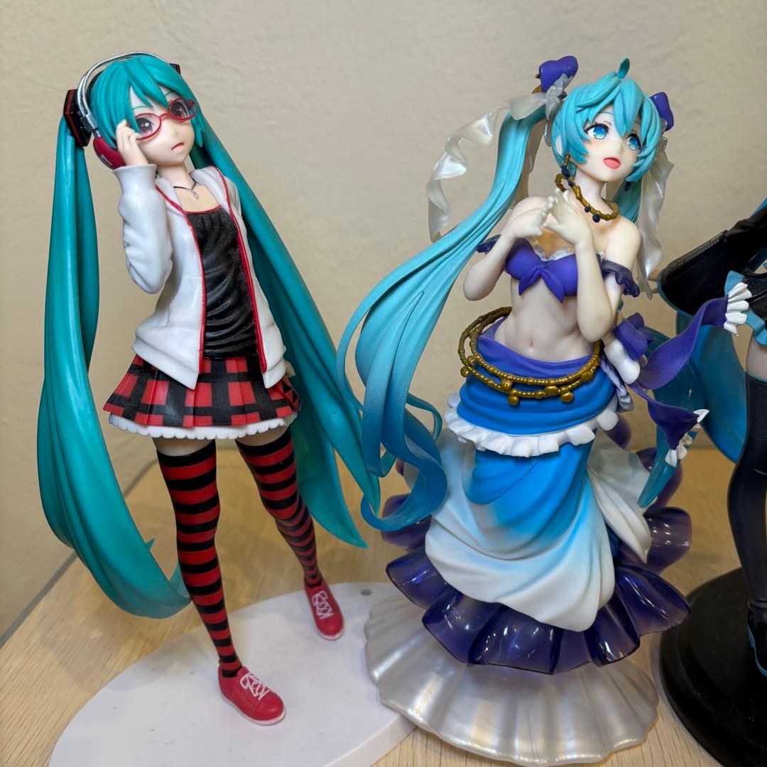 初音ミク フィギュア7体セット 箱つき 人形