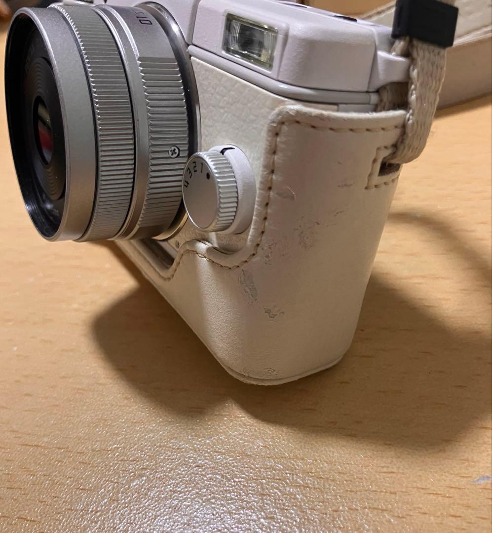 PENTAX コンパクトデジタルカメラ ホワイト