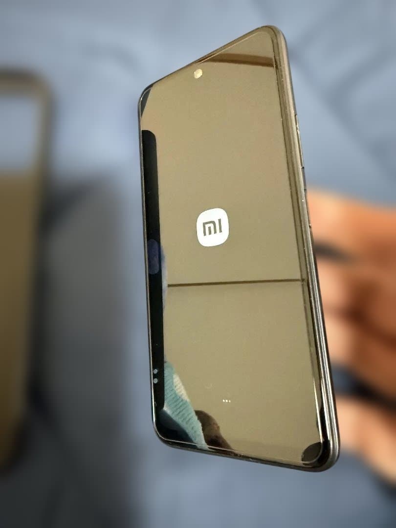 Xiaomi Redmi Note 10 JE 本体画面ガラス貼付 簡易ケース付