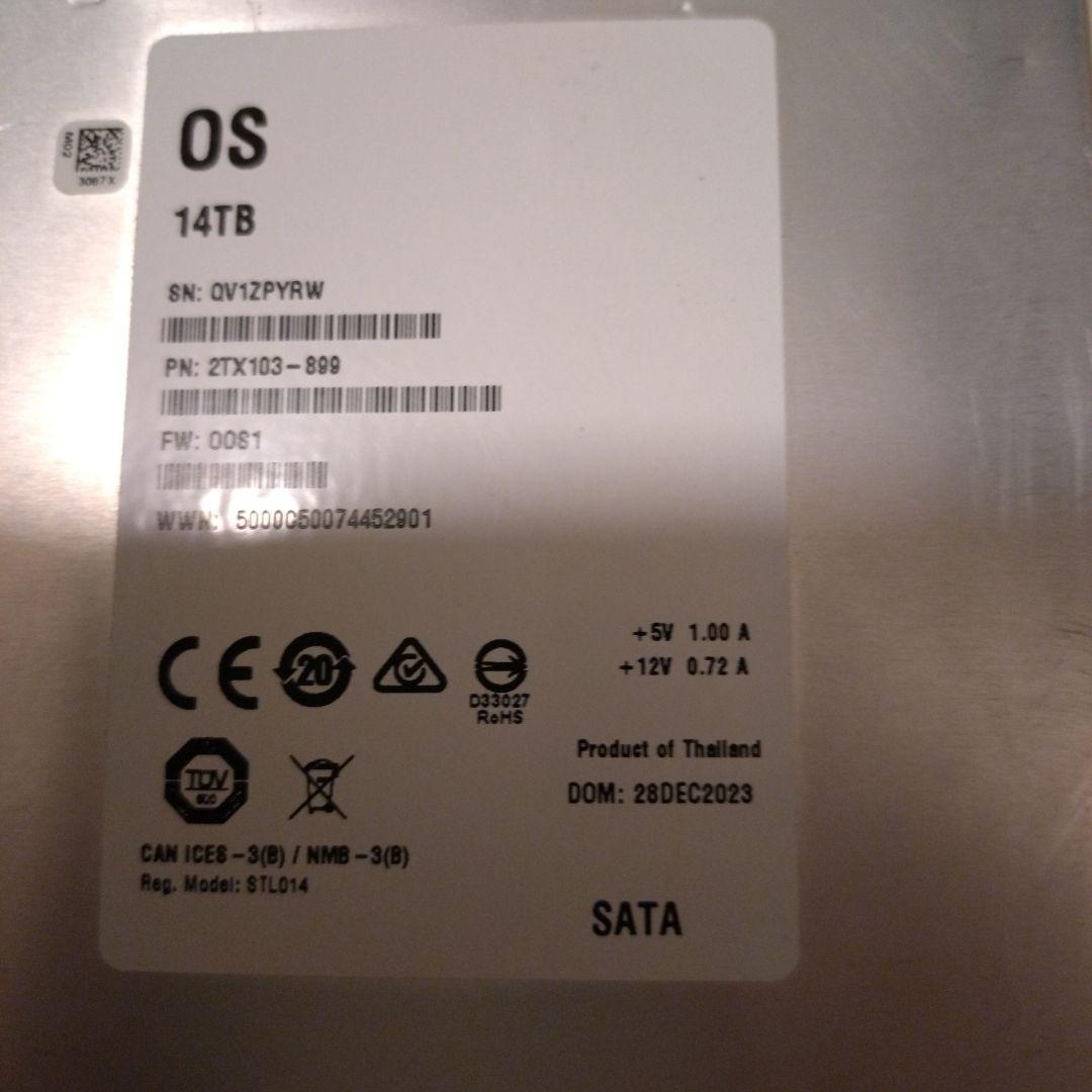 14TB SATA 内蔵型ハードディスクドライブ