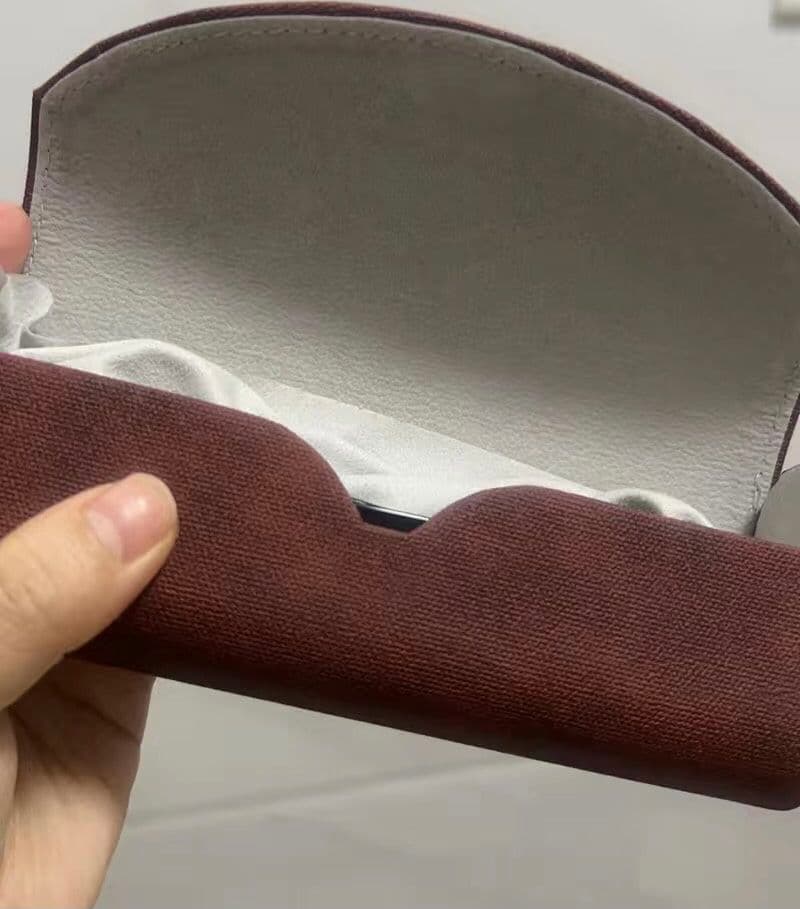 赤茶色 メガネケース フラップ式