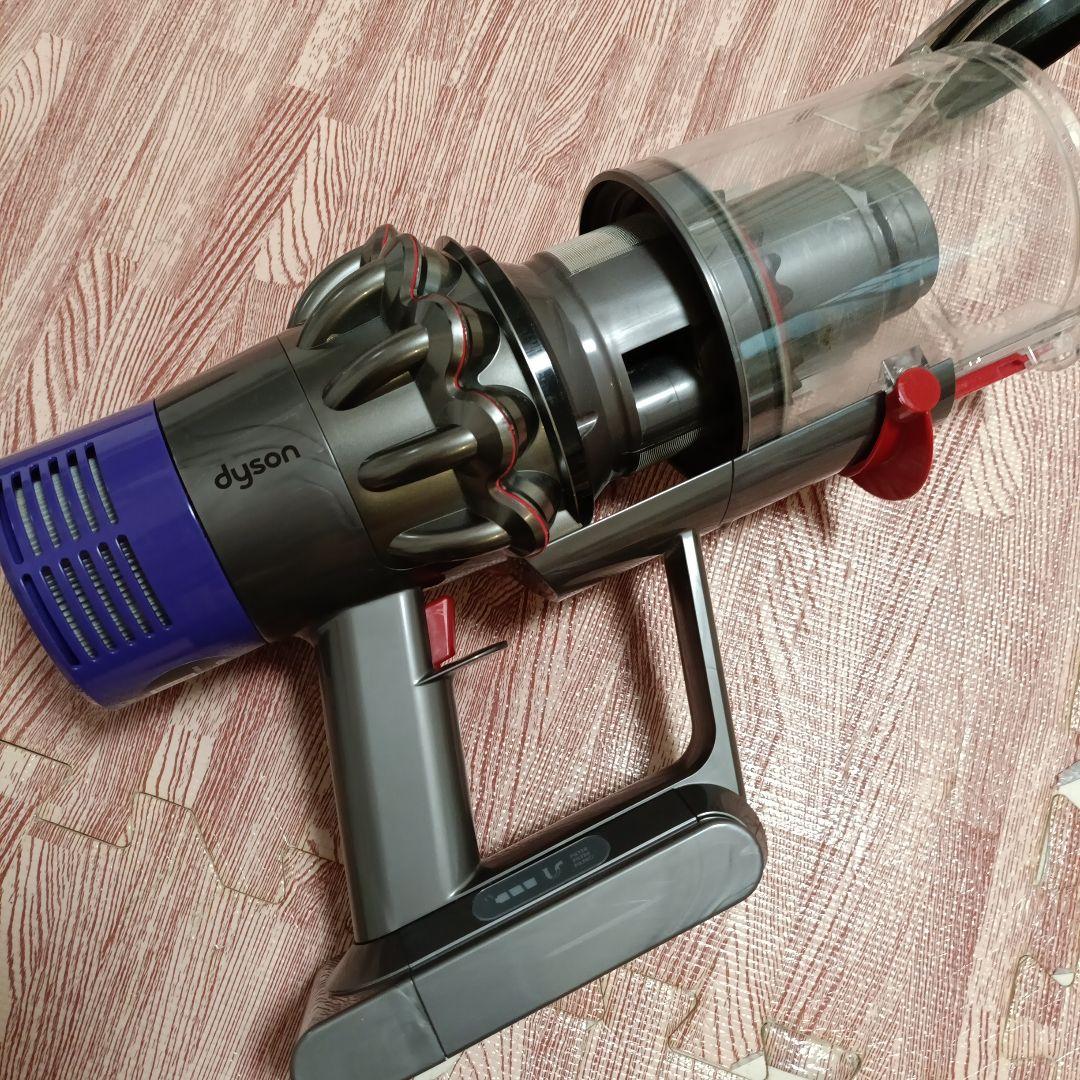 dyson　Cyclone v10