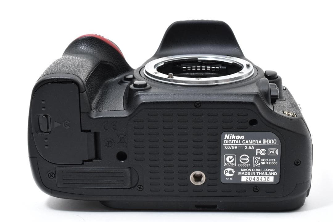 Nikon ニコン D600 ボディ 付属品完備 動作絶好調 ★