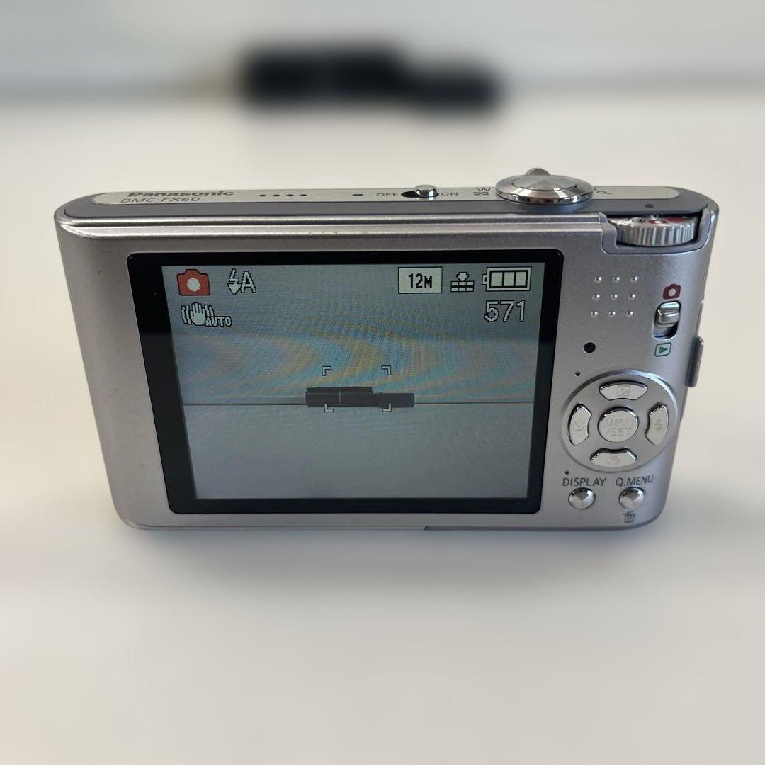 Panasonic LUMIX DMC-FX60 シルバー
