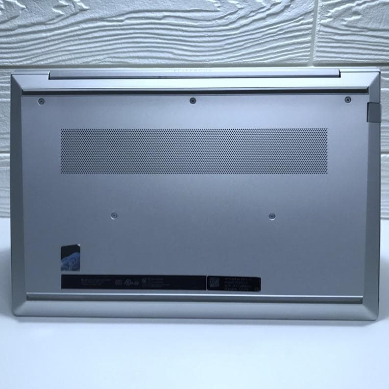 かなり美品》HP EliteBook 630 G10／i7／512GB／16GB