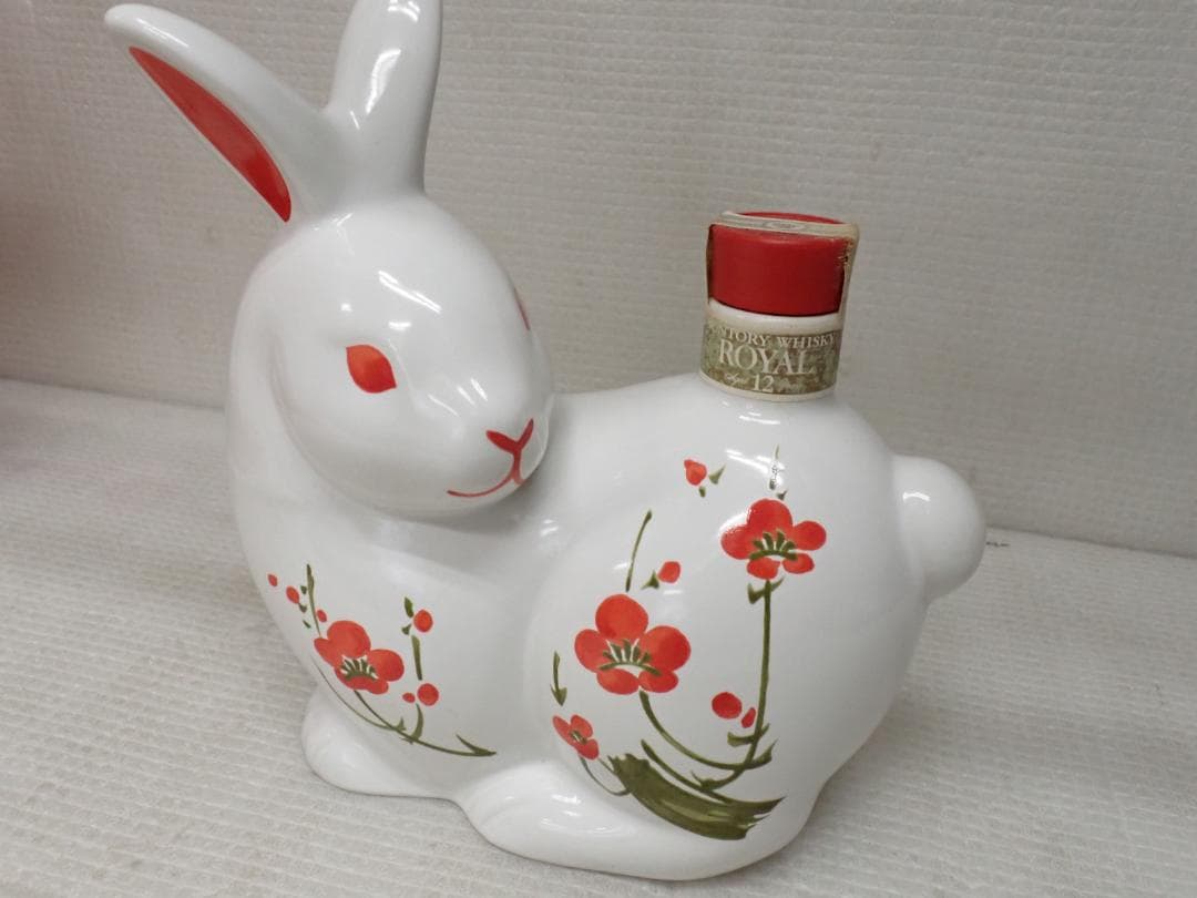 サントリー ウイスキーローヤル12年 卯歳ボトル 600ml M6-A