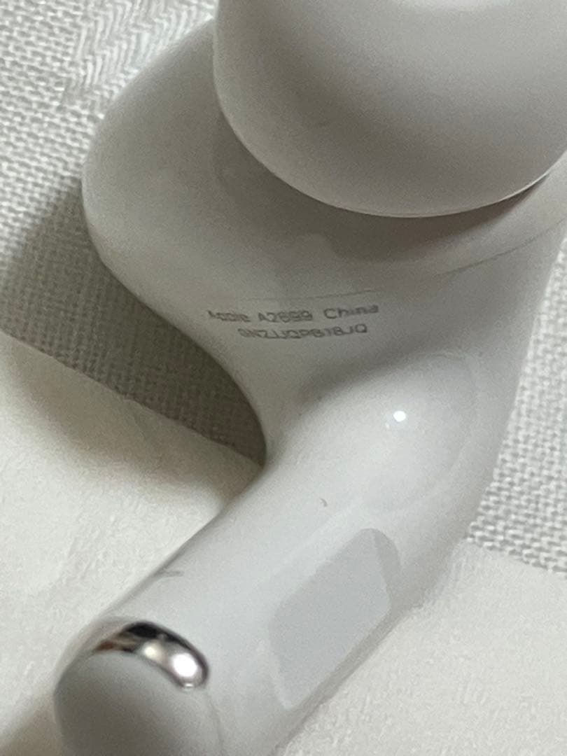 AirPods Pro 第2世代 左耳のみ（A2699）正規品／動作確認済