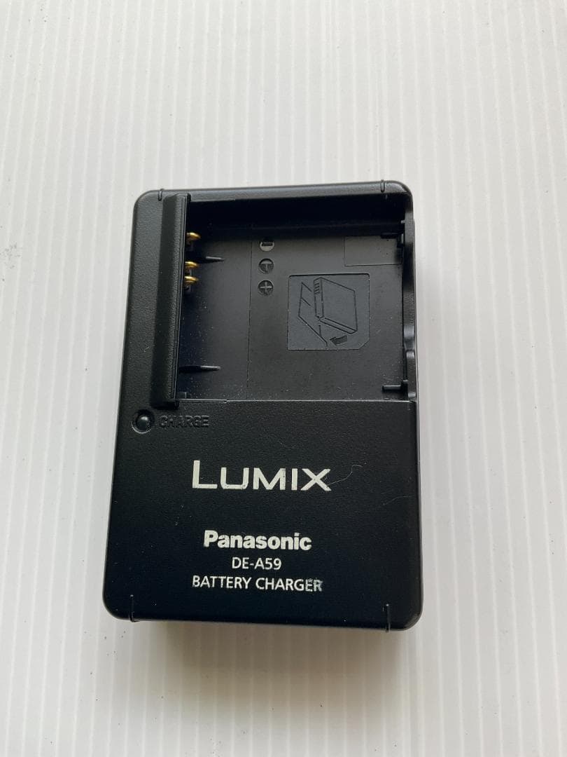 【X'mas sale!!】　Panasonic　LUMIX DMC-FX60