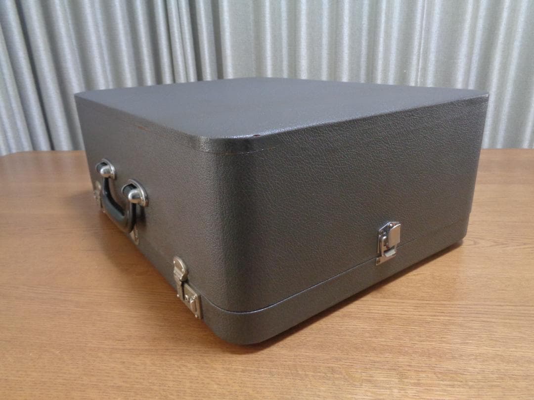完動品　 UXE 450 ロイヤルタイプライター　カナ文字