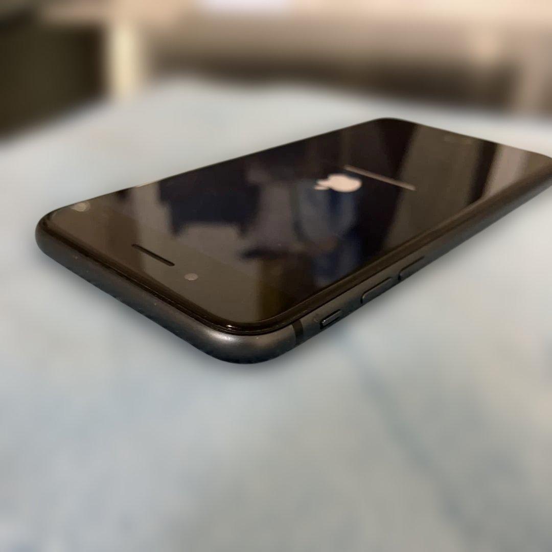 Apple iPhone 8 64GB グレー