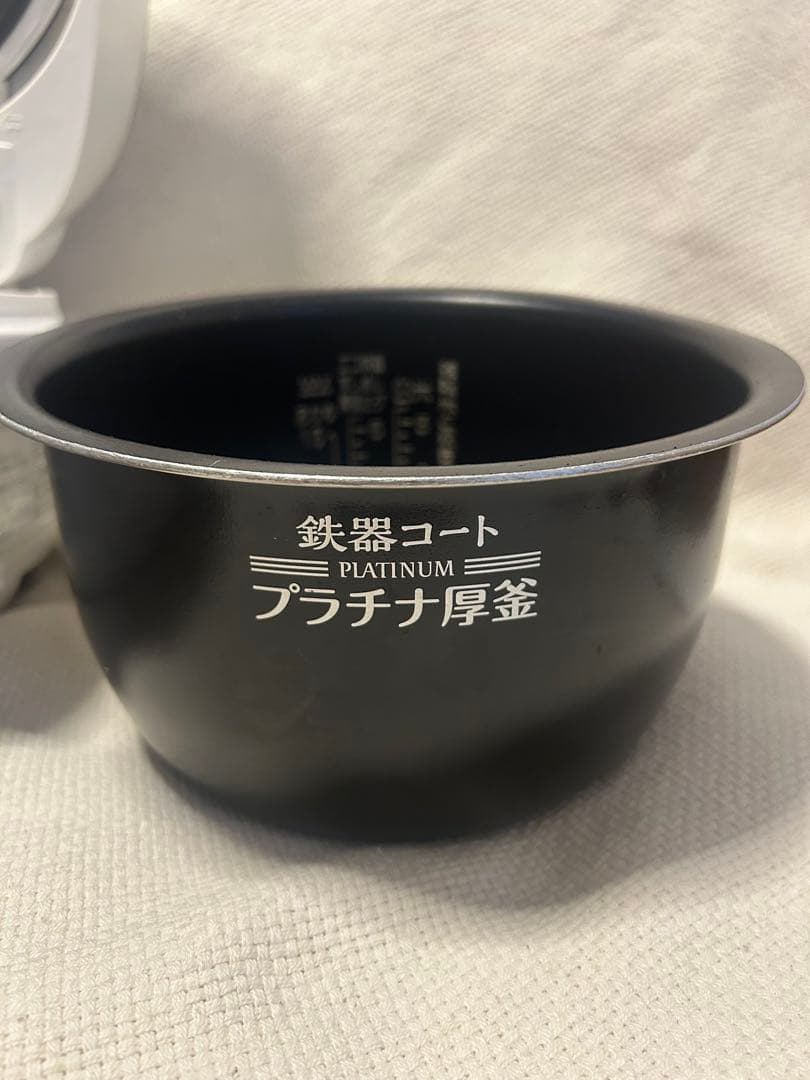 IH炊飯器 NP-BS10 シルバー 5.5合　中古