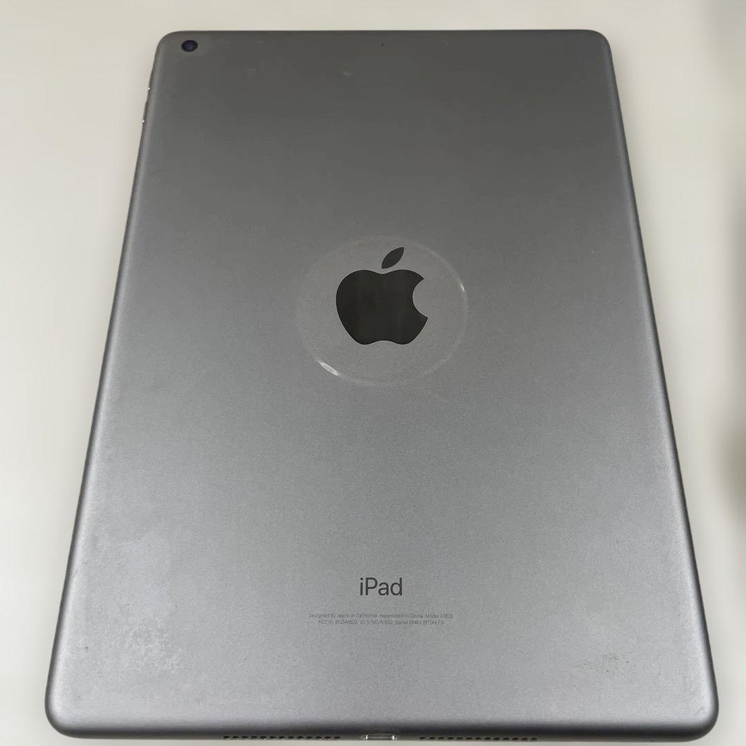 Apple iPad (第5世代) 32GB
