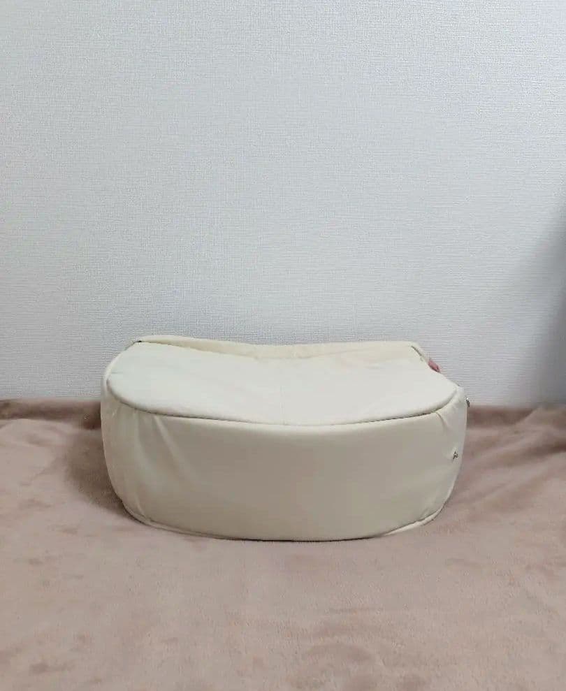 キャリーバッグ　L　推奨8kgまで　クリーム　安全リード2本　クッション付　美品