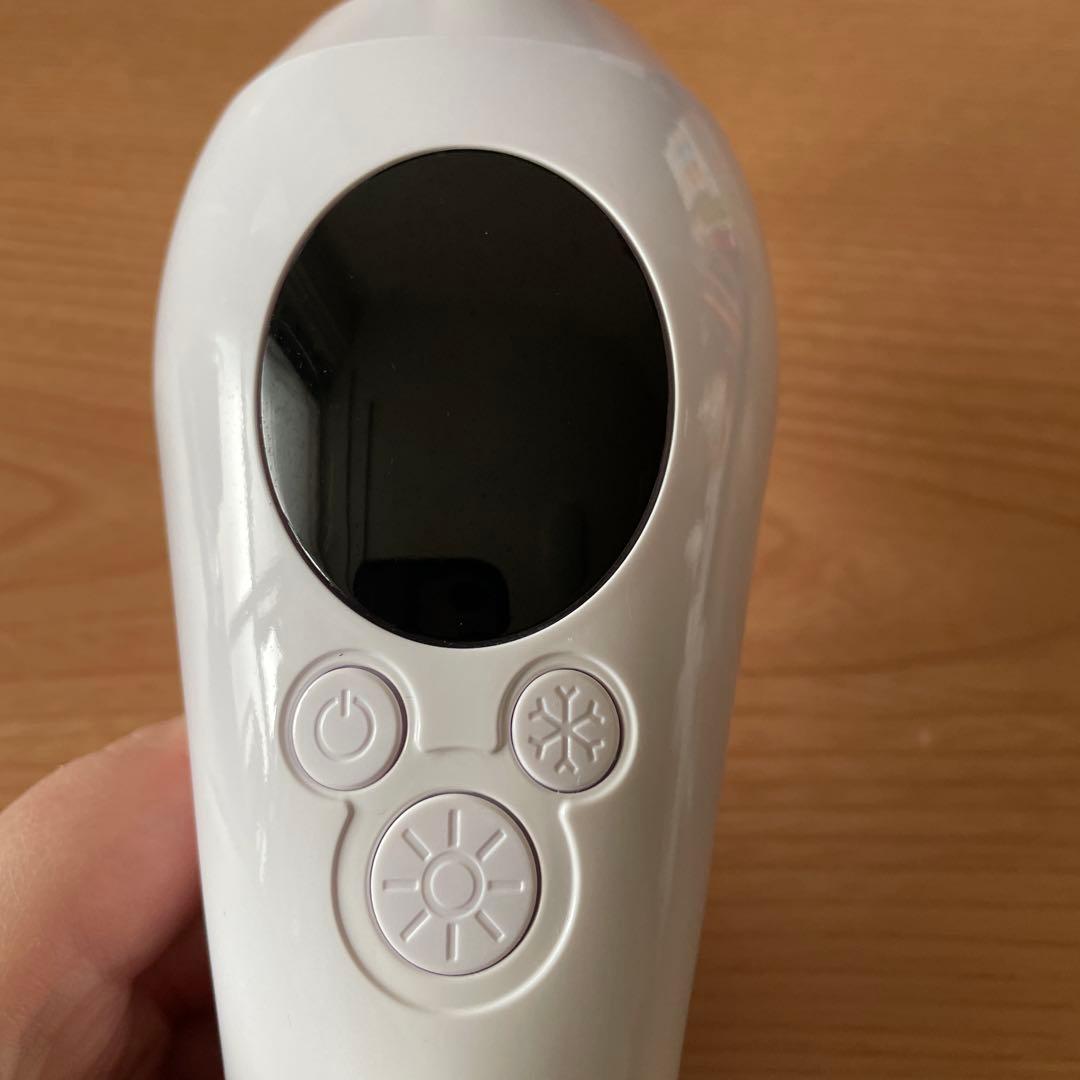 家庭用光脱毛器 残995604回 冷却機能付 8段階調整 サングラス充電器付