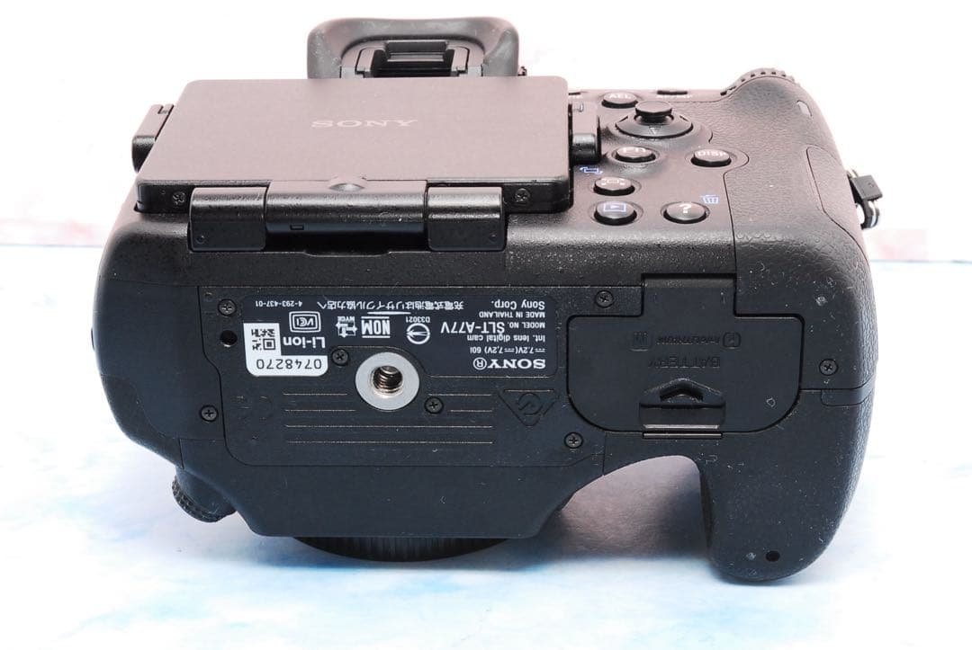 SONY α77★一眼レフカメラ★超望遠レンズ付Wレンズ★高性能＆高画質！