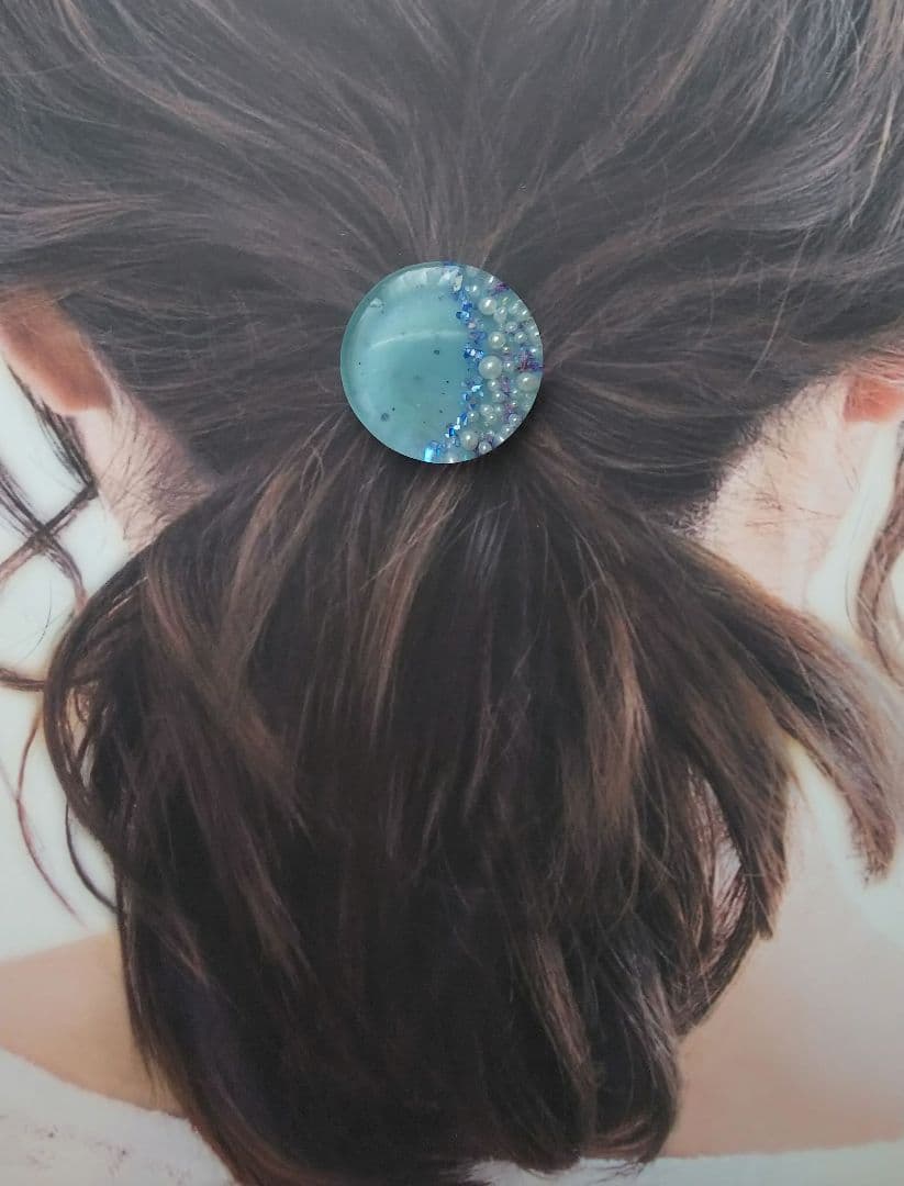 バブルデザイン シェル入りブルーラウンドレジンヘアゴム