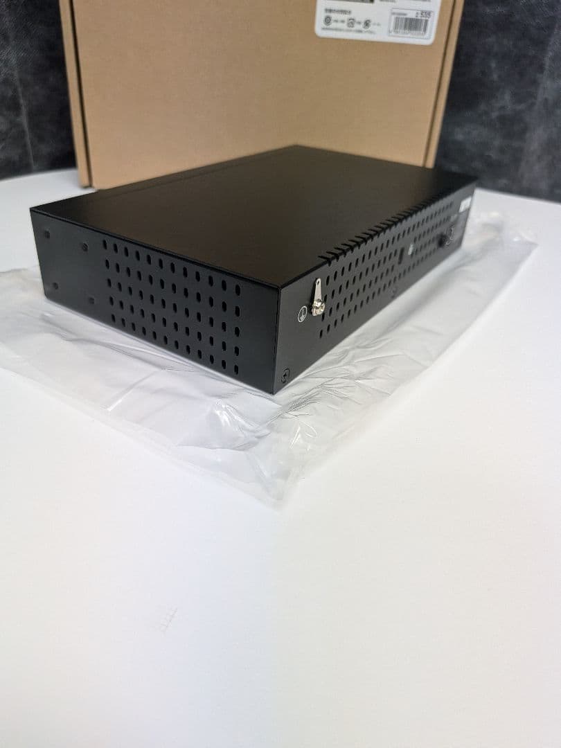 新品 未使用品 BUFFALO BS-GS2008P PoEスイッチ