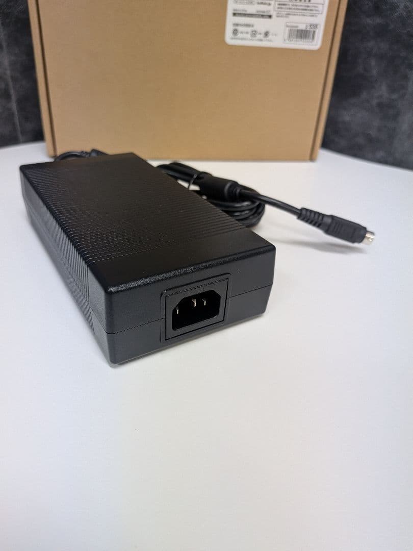 新品 未使用品 BUFFALO BS-GS2008P PoEスイッチ