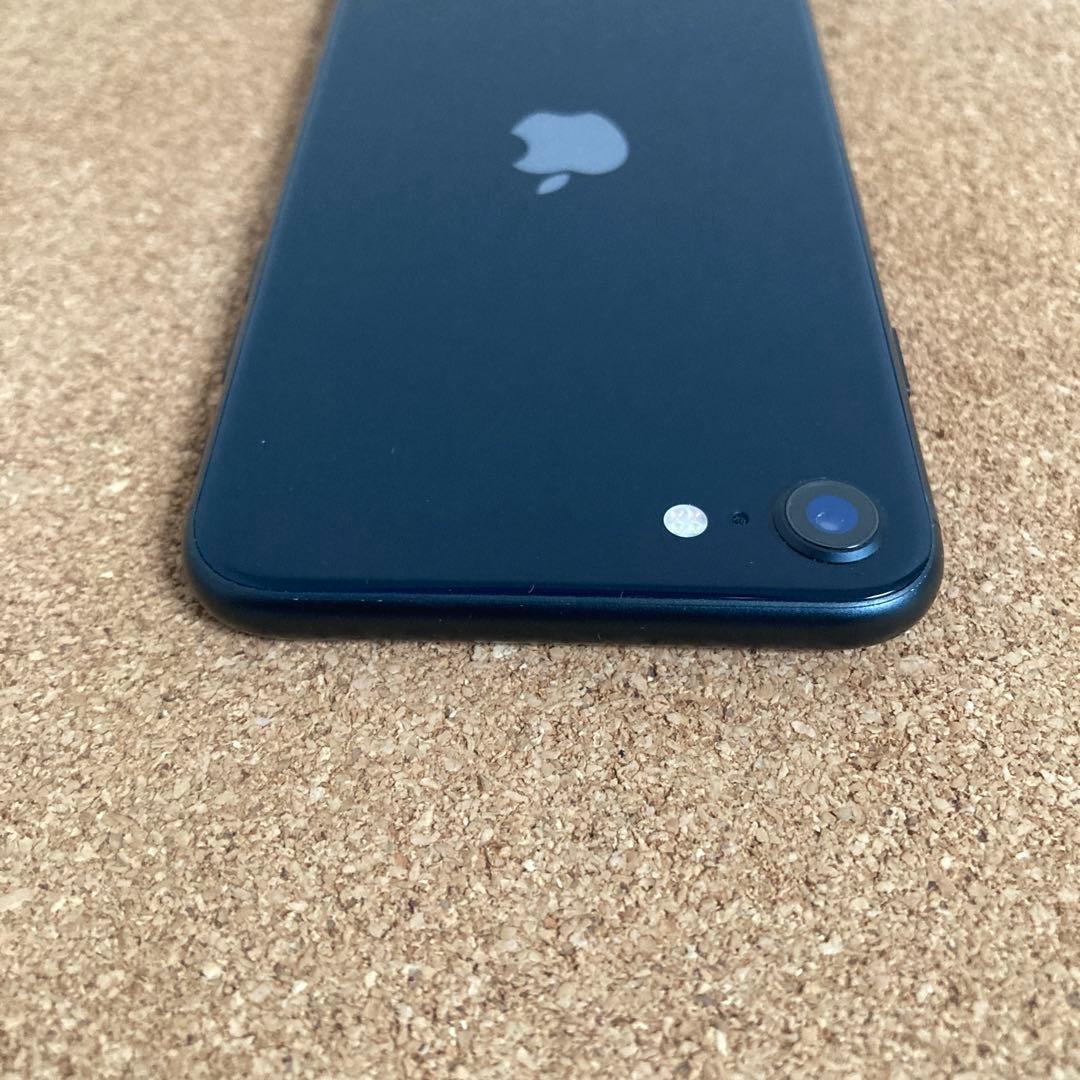 4191 電池新品☆比較的美品☆iPhoneSE3 64GB SIMフリー☆