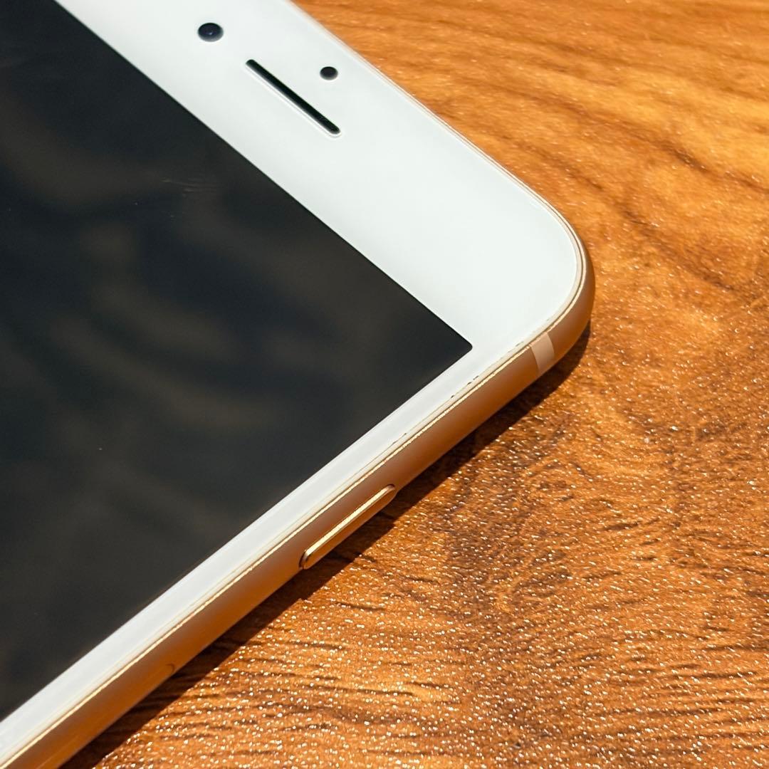 【美品】iPhone8 64GB ゴールド SIMロック有(docomo)