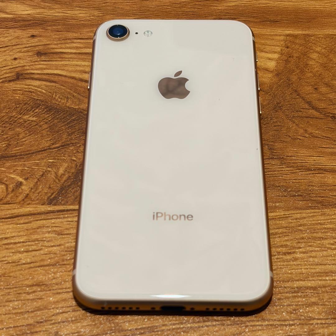 【美品】iPhone8 64GB ゴールド SIMロック有(docomo)