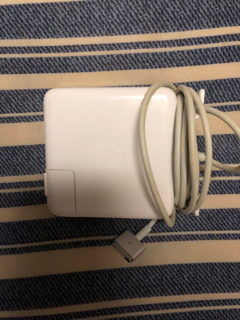 ③美品Apple 60W MagSafe 2電源アダプタ
