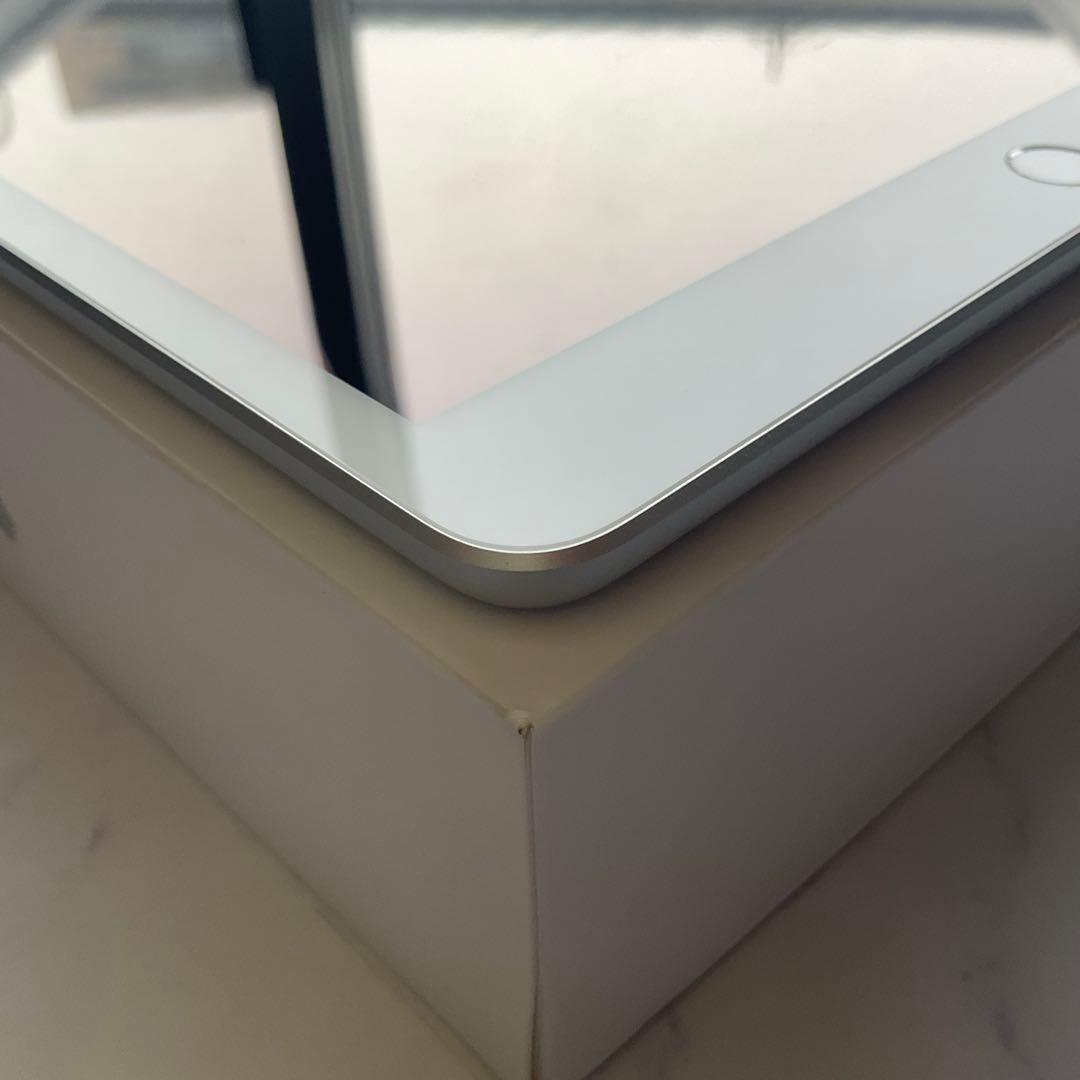 【極美品】Apple iPad 第7世代 Wi-Fi 32GB