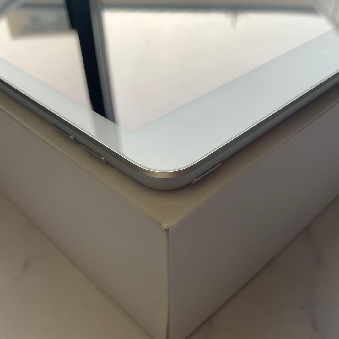 【極美品】Apple iPad 第7世代 Wi-Fi 32GB
