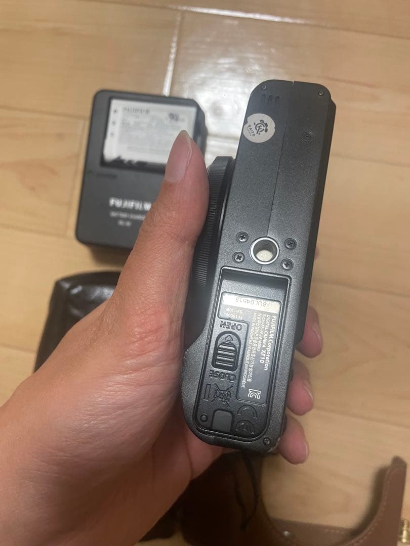 FUJIFILM XF10 ブラック