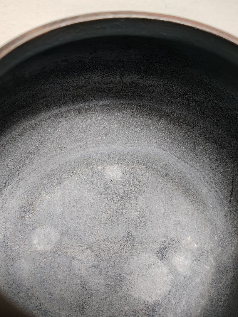 南部鉄器　鋳鉄製ダークブラウン 鉄瓶 1.3ℓ 波模様　南部鉄瓶