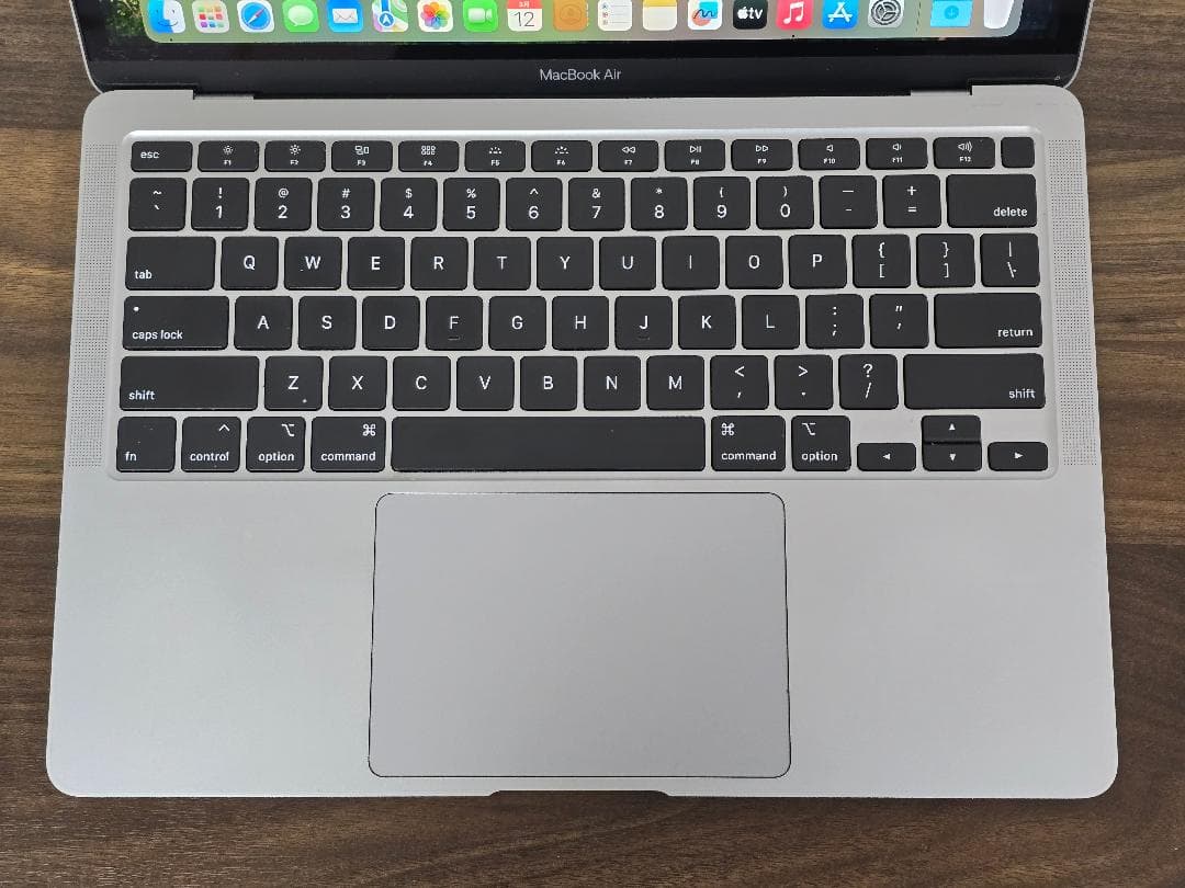 充電91 MacBook Air 2020 13型 i5 1TB USキーA3