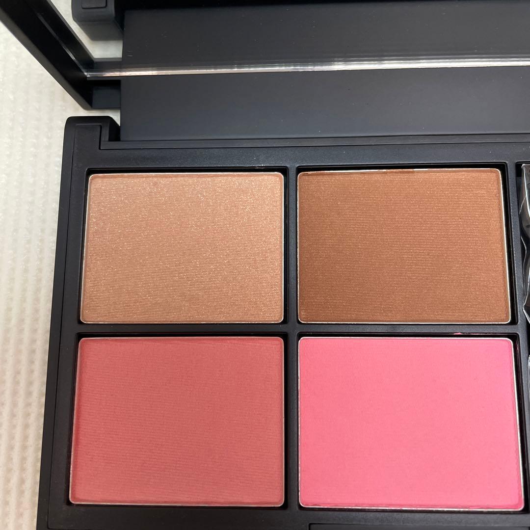 ❤️新品未使用❤️ NARS チークパレット　ブラシ付き