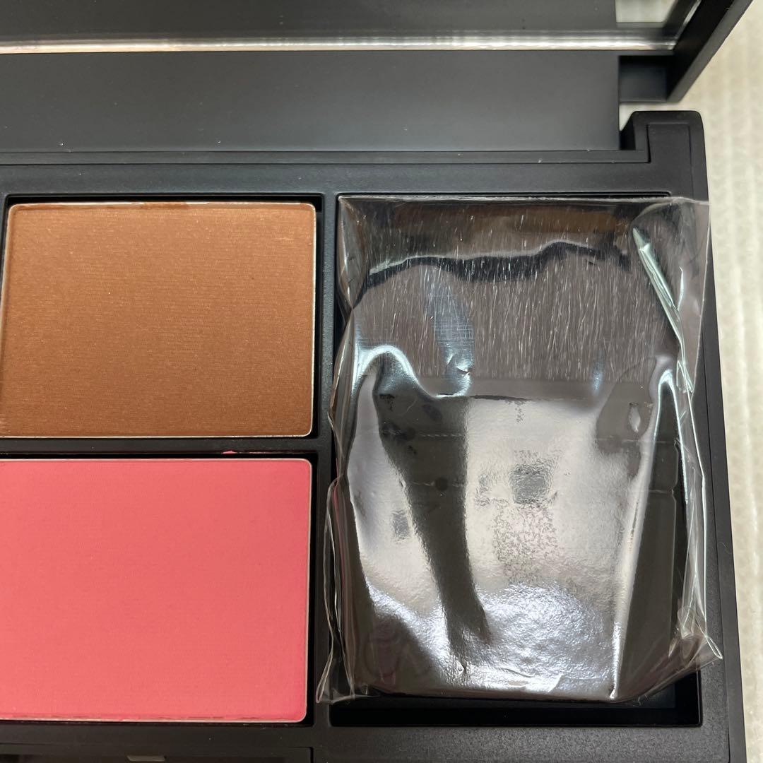 ❤️新品未使用❤️ NARS チークパレット　ブラシ付き
