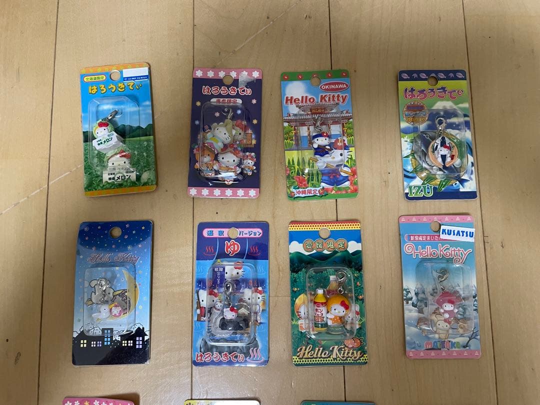ハローキティ ファスナーマスコット　17個セット
