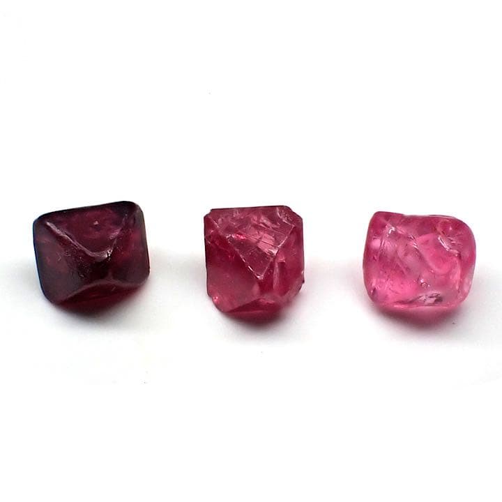【ミャンマー(モゴック)産】スピネル結晶3色セット