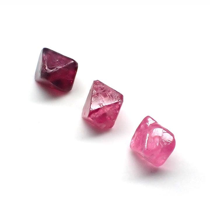 【ミャンマー(モゴック)産】スピネル結晶3色セット