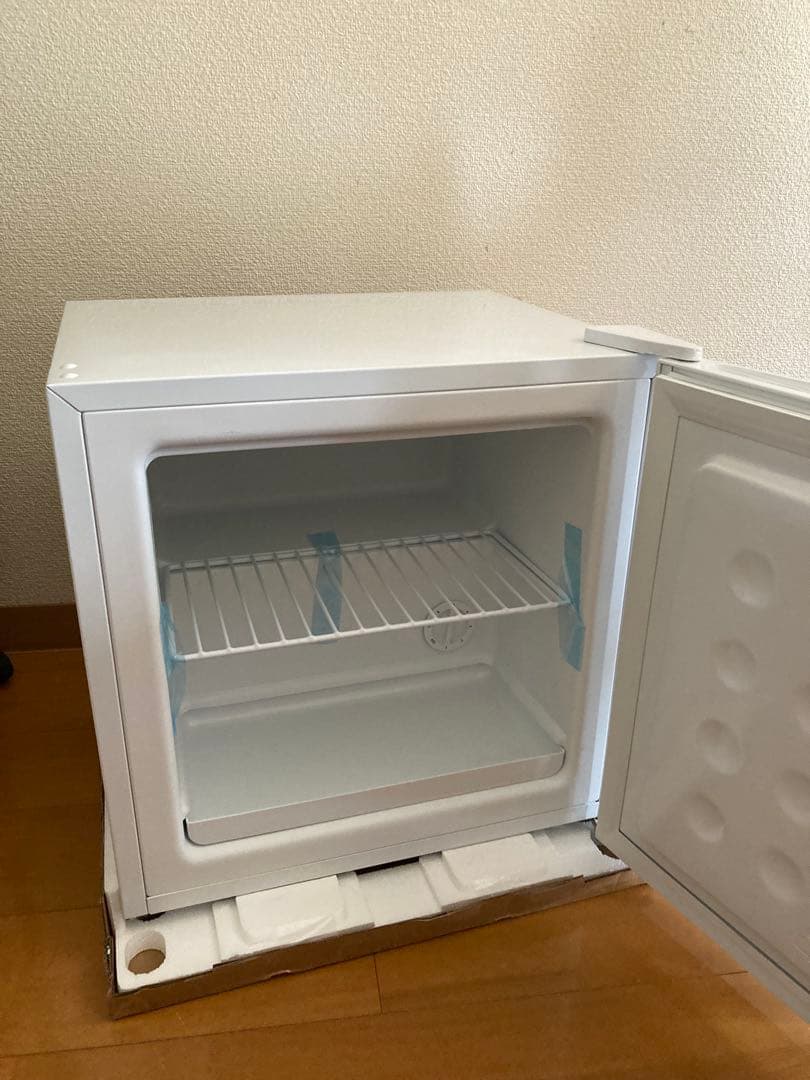 COMFEE' 冷凍庫 32L 前開き式 RCD40WH1JP(E) ホワイト