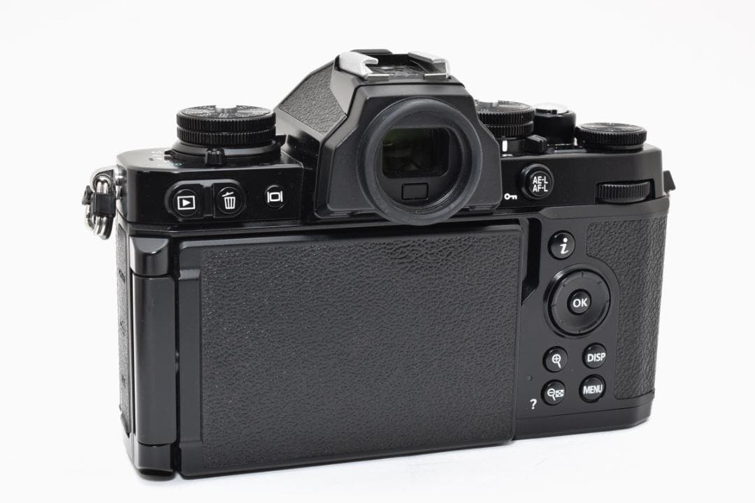 デジタルカメラ Nikon Z fc 20.9MP Mirrorless Camera