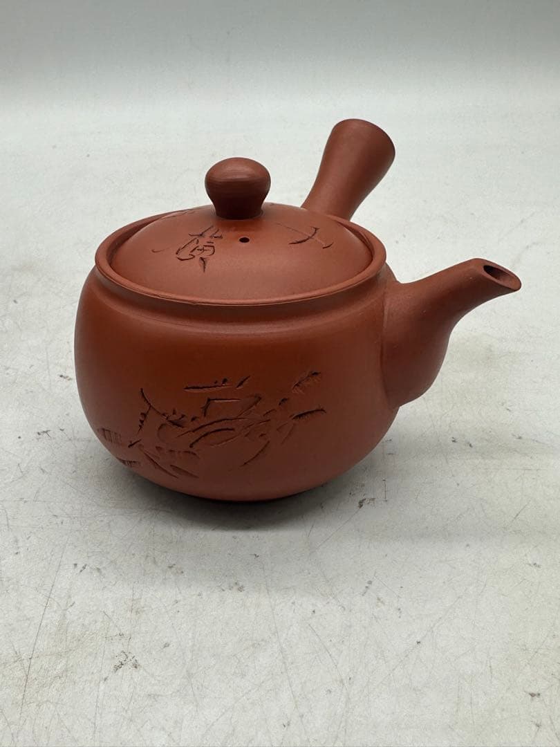 NO.628 愛知県の伝統工芸品である常滑焼（とこなめやき）の朱泥茶器セット