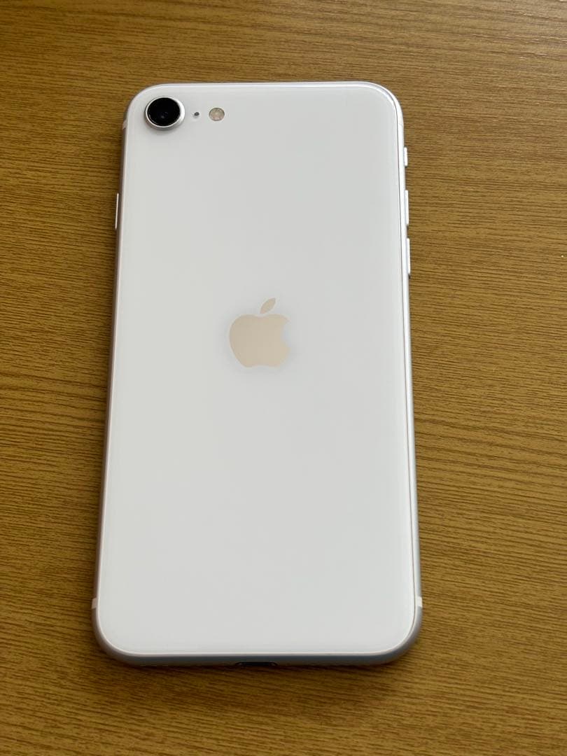 Apple iPhone SE第二世代128GBホワイト ジャンク品