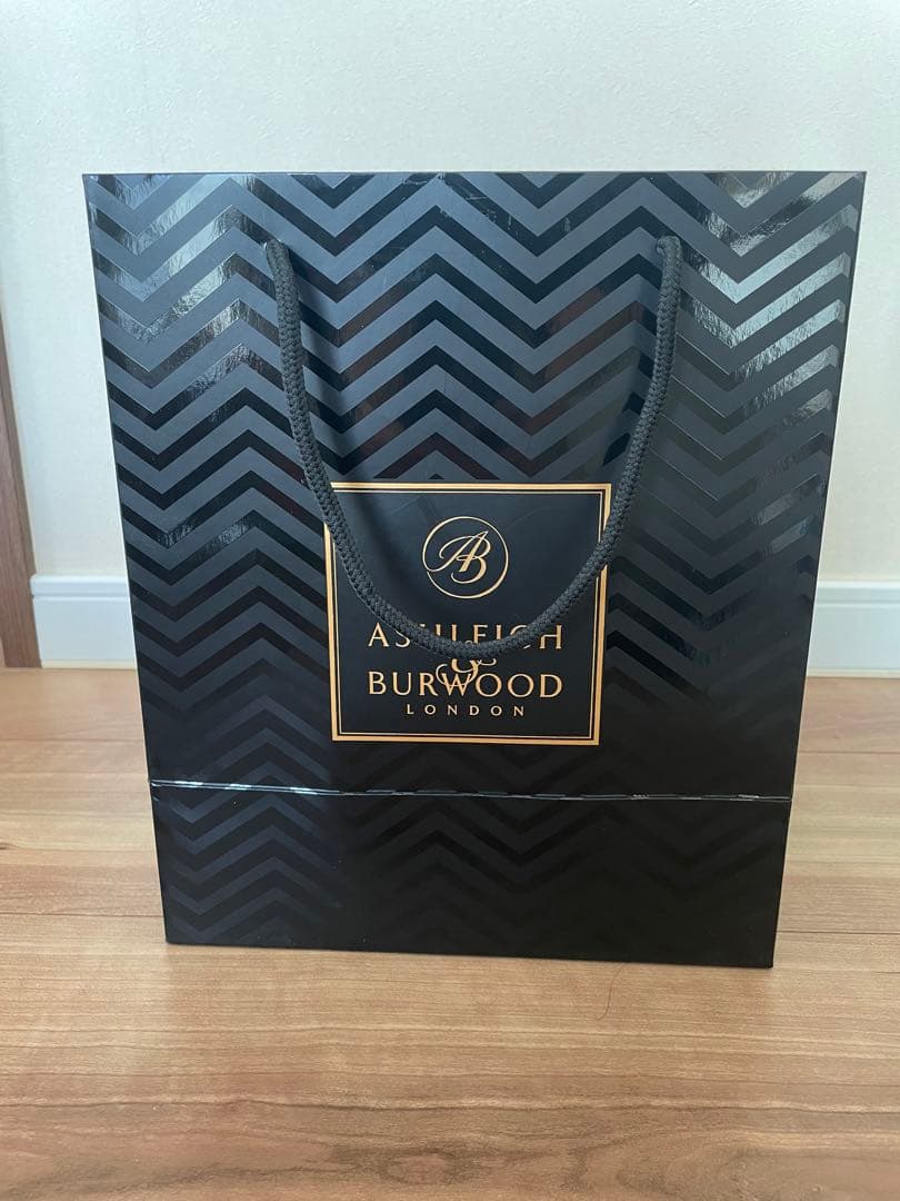 ASHLEIGH＆BURWOOD 正規品アシュレイ＆バーウッドピーコックテイルL