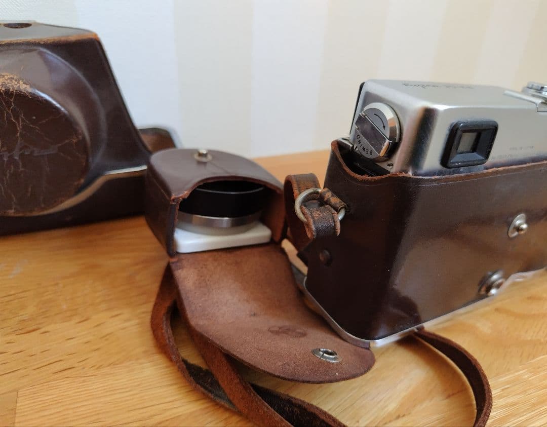 レトロ アンティーク カメラ Fujica 35-EE 1960年代 ケース付き