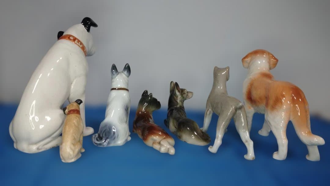 陶器製犬フィギュア7体セット