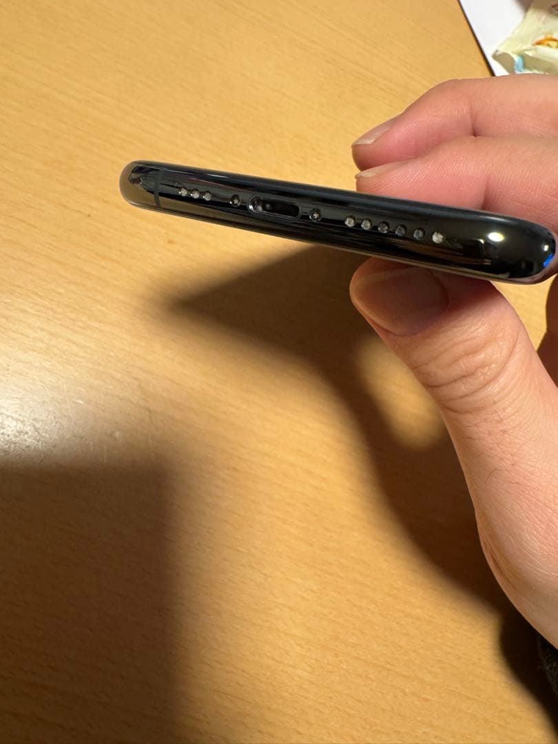 Apple iPhone 11 Pro ミッドナイトグリーン　 本体