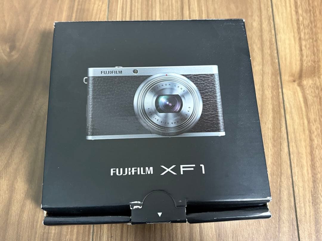 Fujifilm xf1 富士フィルム コンパクトデジタルカメラ