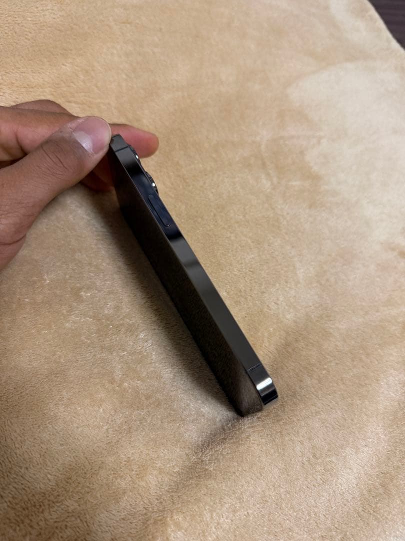【naka様用】Apple iPhone 13 Pro グラファイト　256GB
