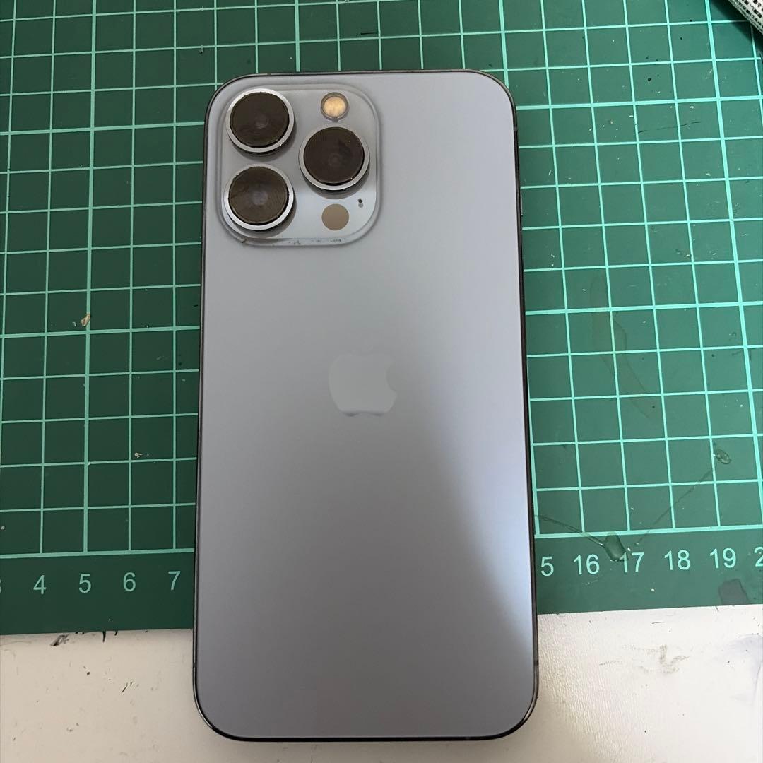 iPhone 13 Pro 本体