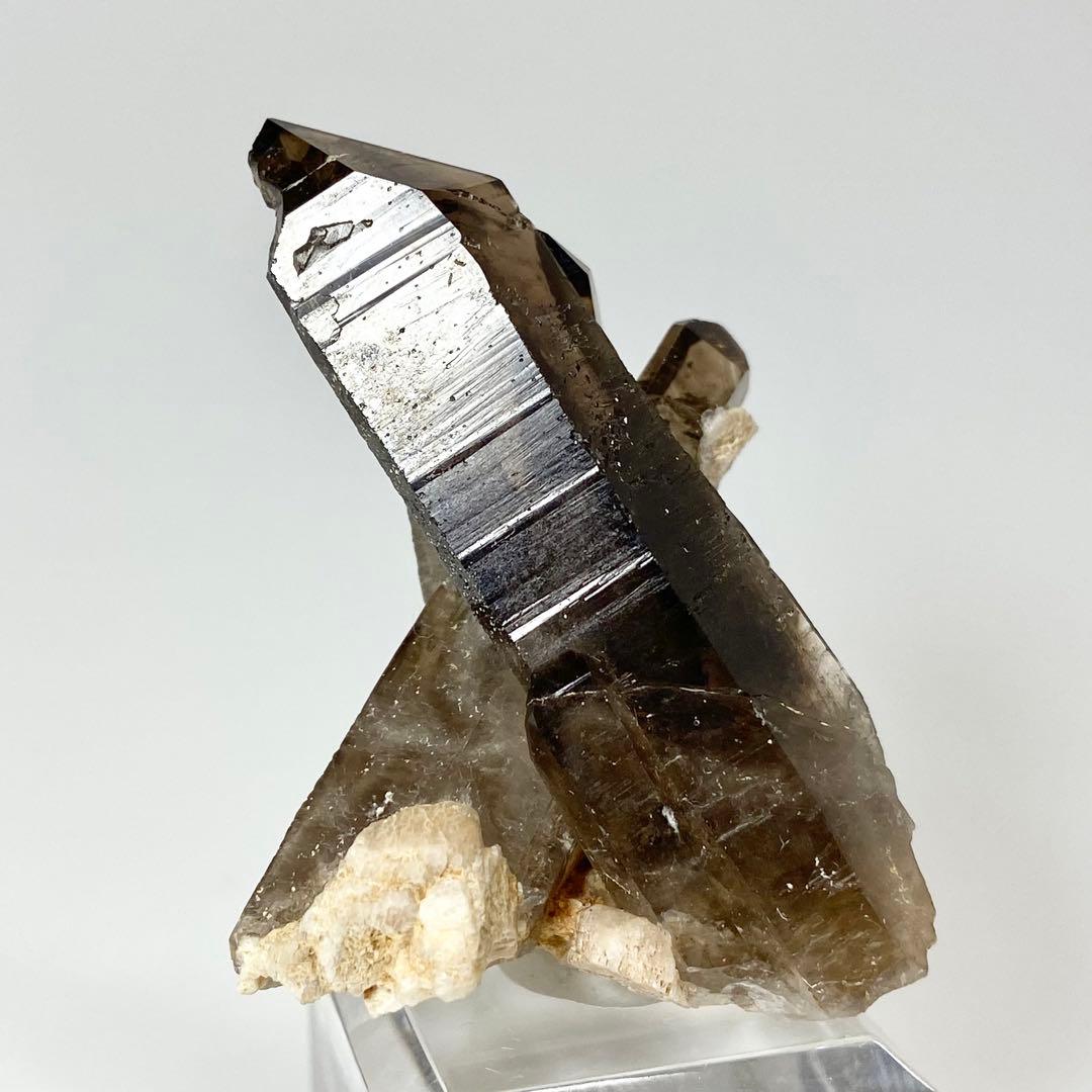 スモーキークォーツ　煙水晶　鉱物標本　原石　天然石　ストーン　マラウィ産