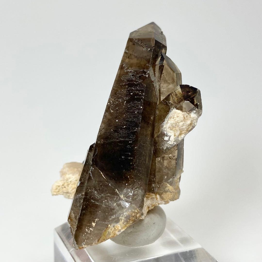 スモーキークォーツ　煙水晶　鉱物標本　原石　天然石　ストーン　マラウィ産