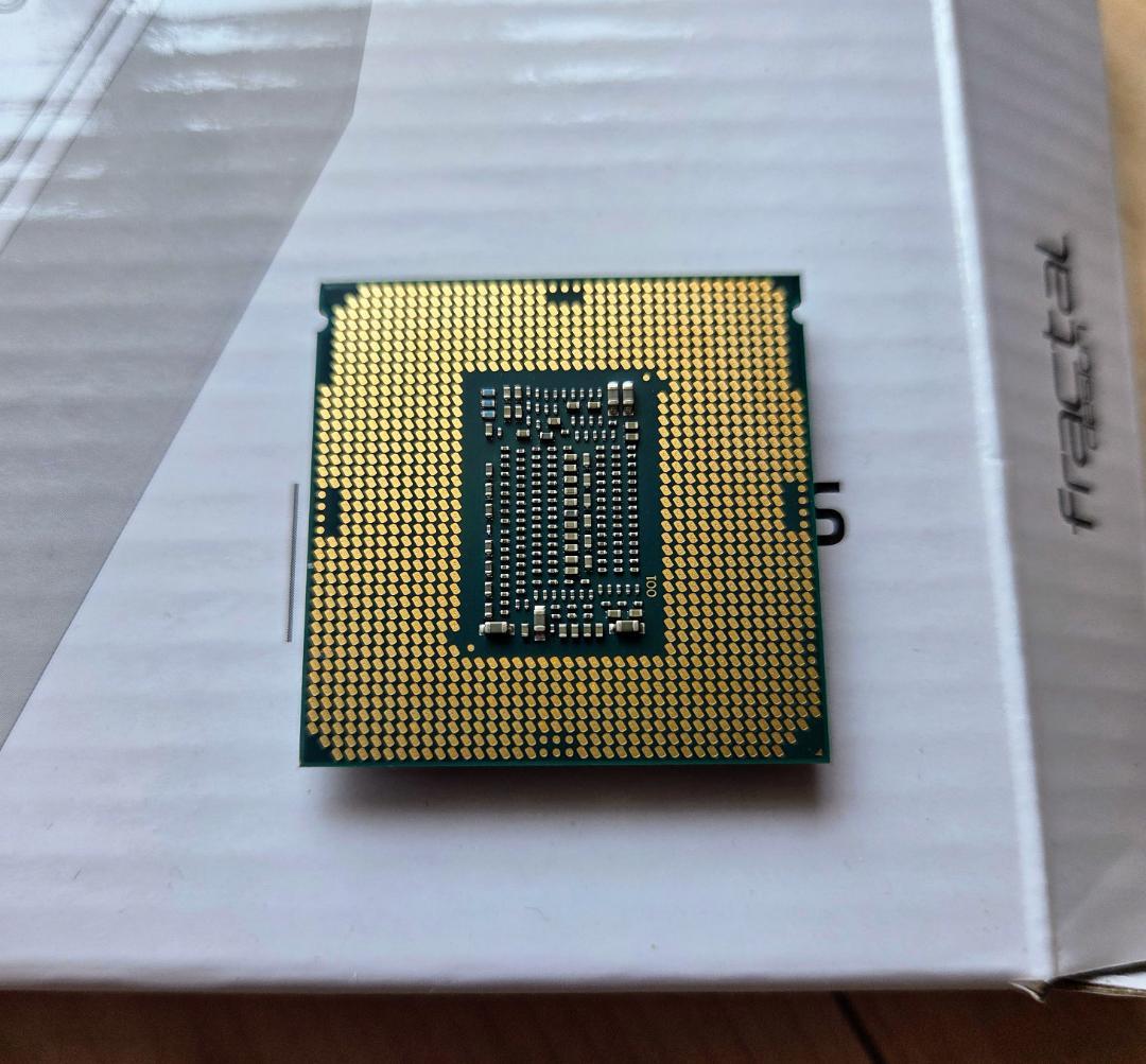 Intel Core i5-9500 デスクトップCPU 3.00GHz